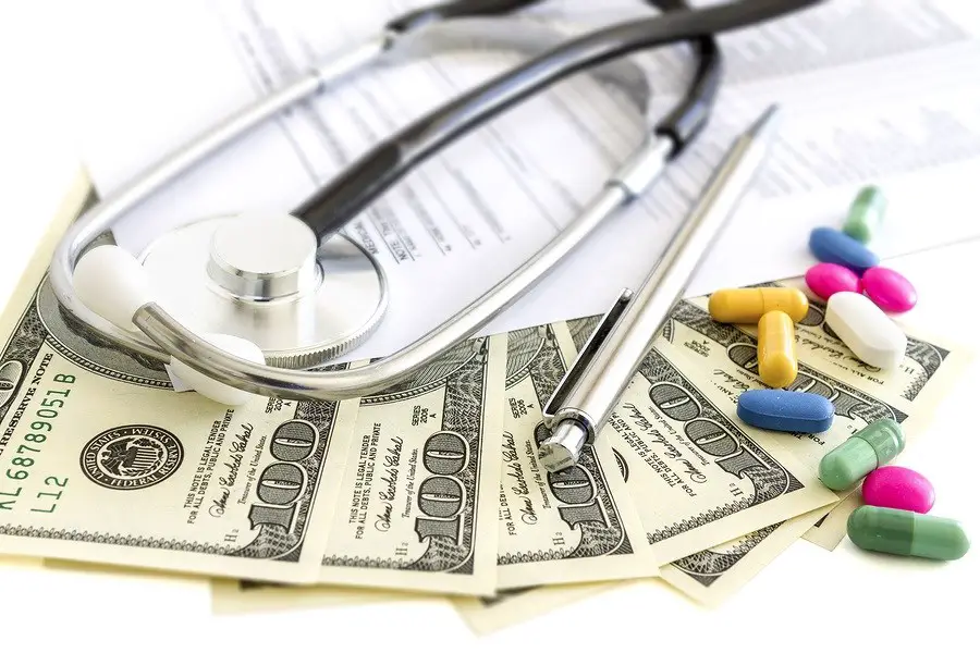 Modern Medicine and Healthcare Costs: Navigating the Financial Landscape